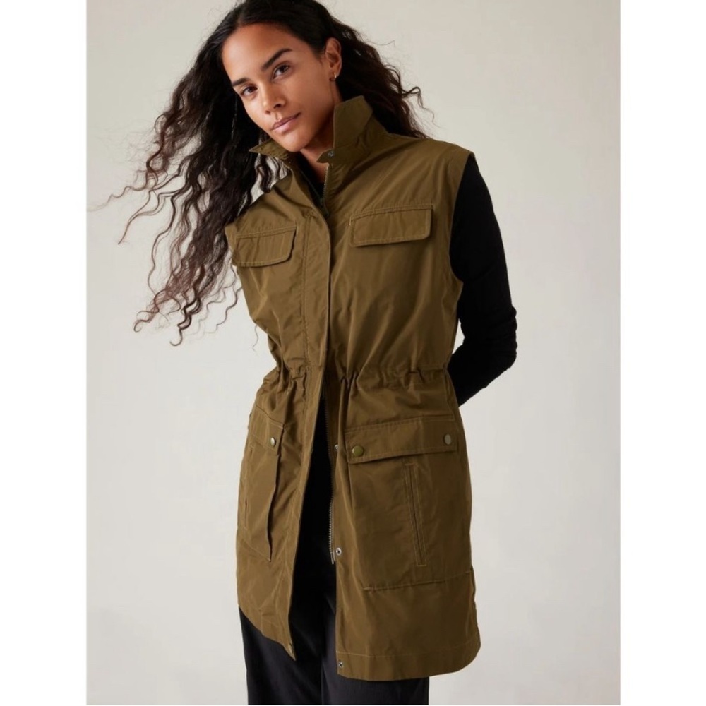 Athleta Boundless Vest Acacia Olive Green Size Small NWT